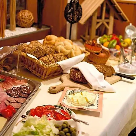Hotel-restaurant Haus Berger מלון